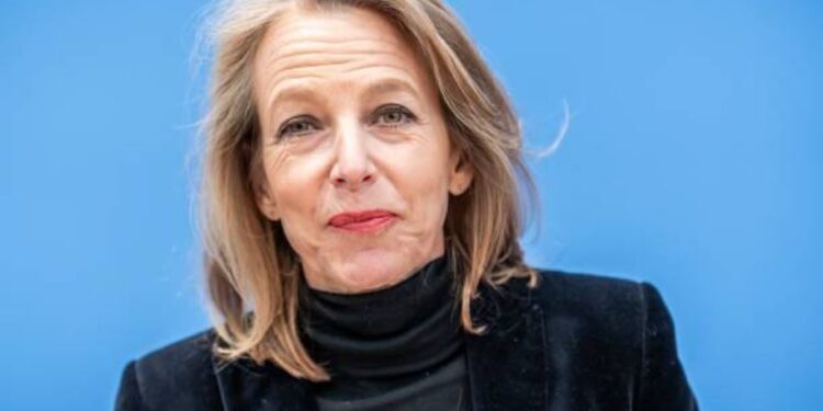 Julia Jäkel