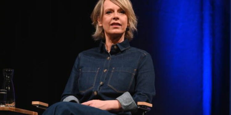 julia schöning
